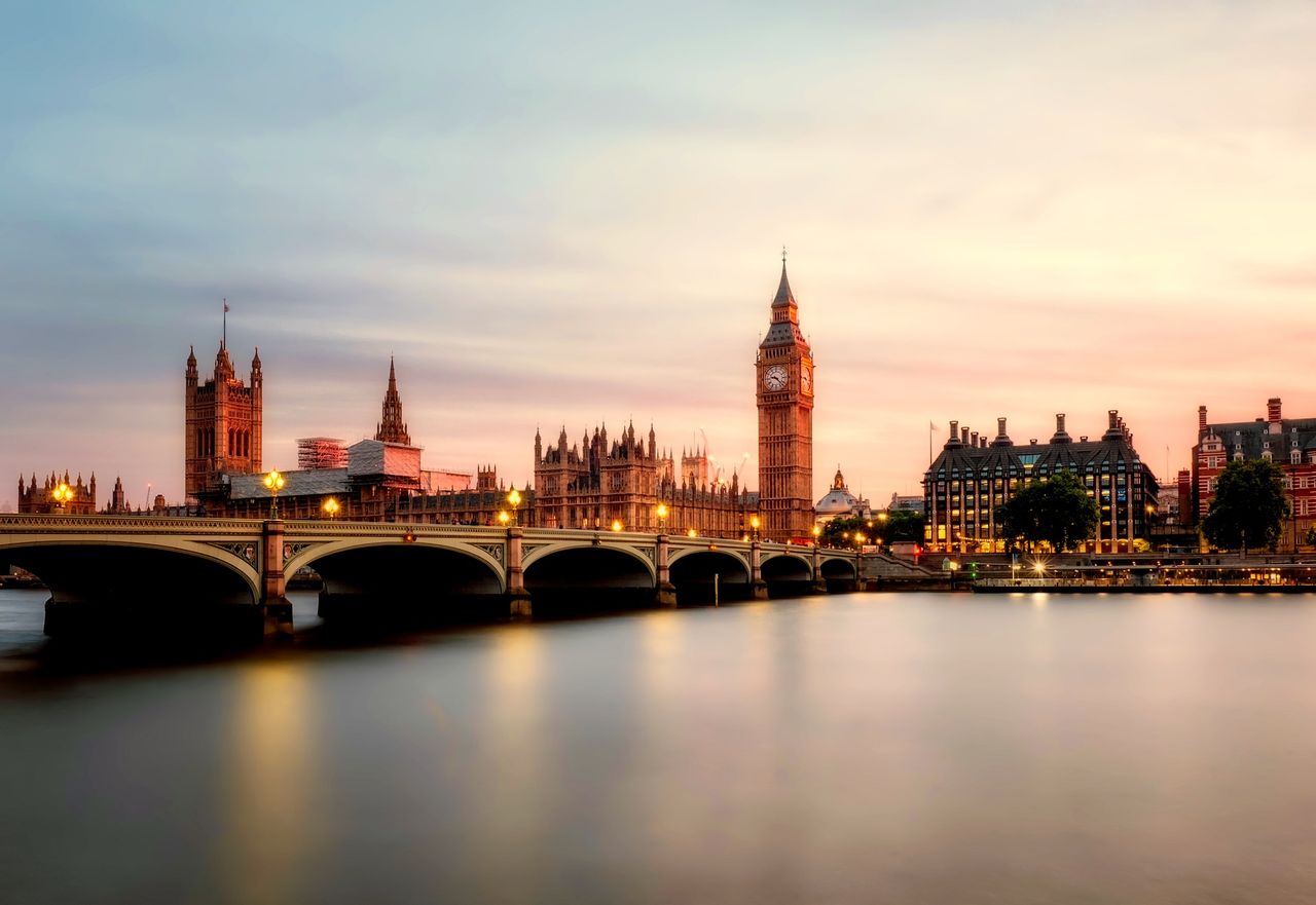 英国留学中介比较维度图